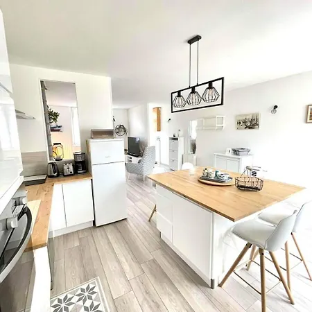 La Goelette Jolie Maison De Pecheur A 2 Pas De La Grande Les Sables-dʼOlonne