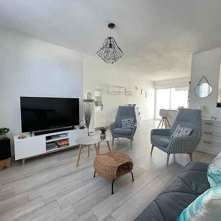 La Goelette Jolie Maison De Pecheur A 2 Pas De La Grande * Les Sables-d'Olonne