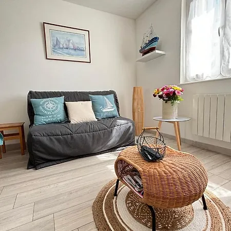 Holiday home La Goelette Jolie Maison De Pecheur A 2 Pas De La Grande *